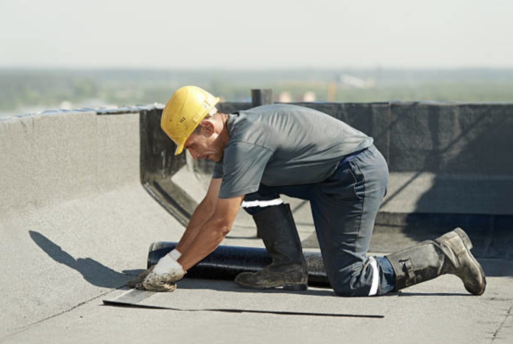 Factors to Consider when Calculating a Roof Restoration Salaary